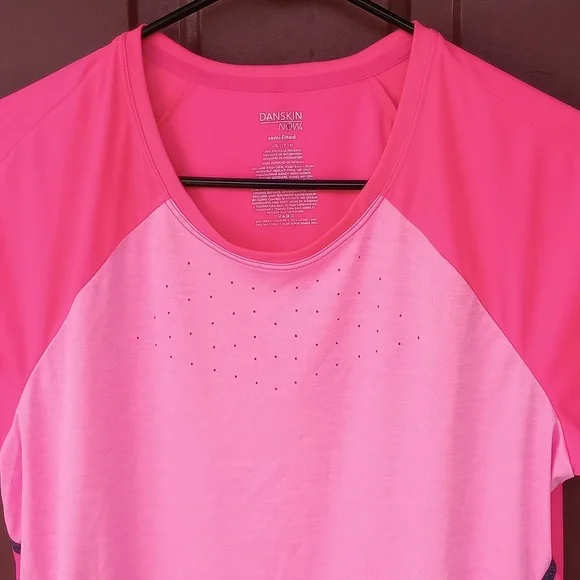 Workout Shirt - Picture 3 of 6